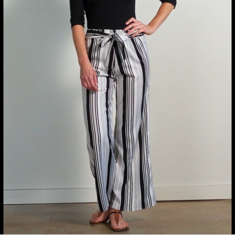 Geo striped wide leg pant